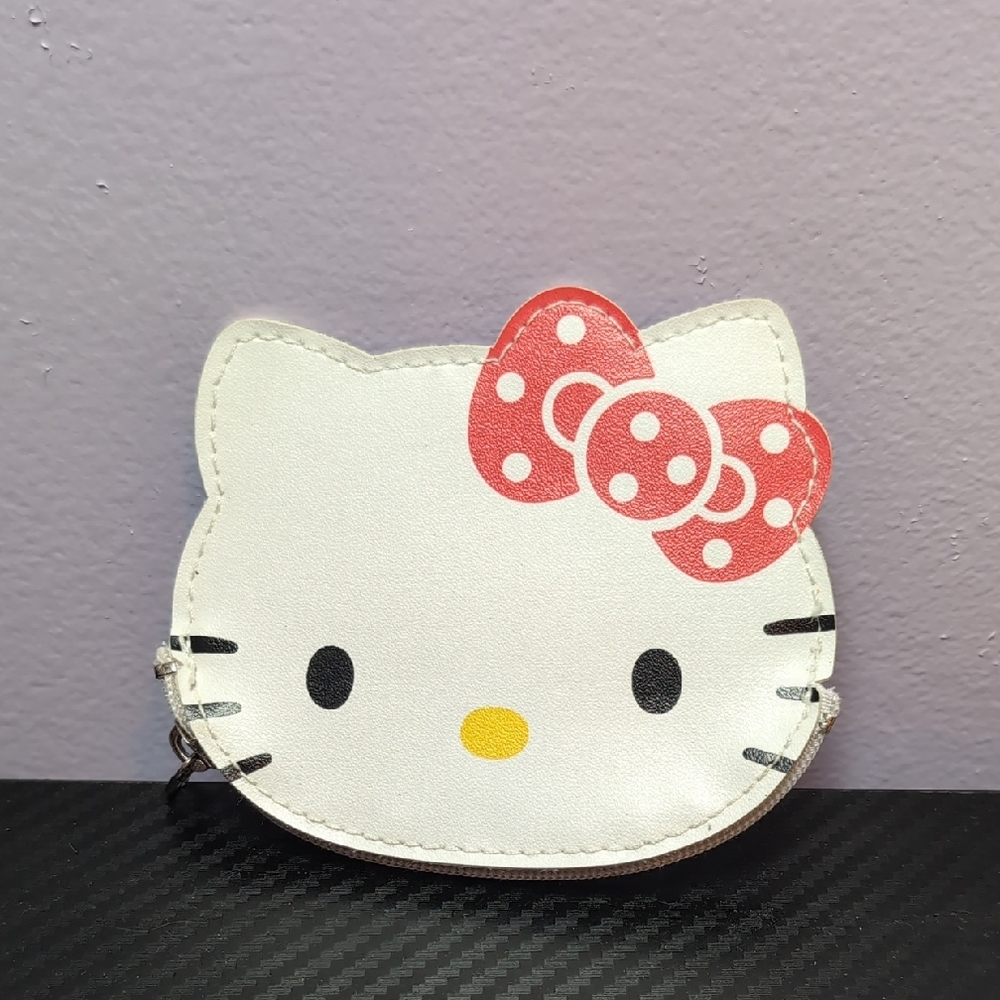 Vintage Hello Kitty White Pouch with Red Bow